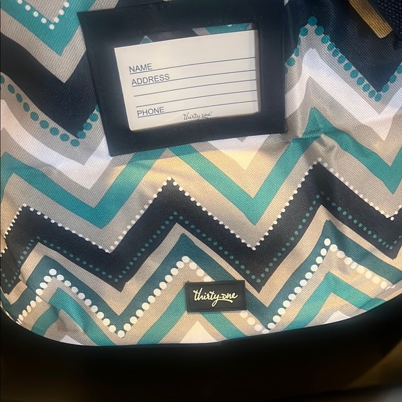 Chevron Pattern Cooler Bag - Picture 4 of 8